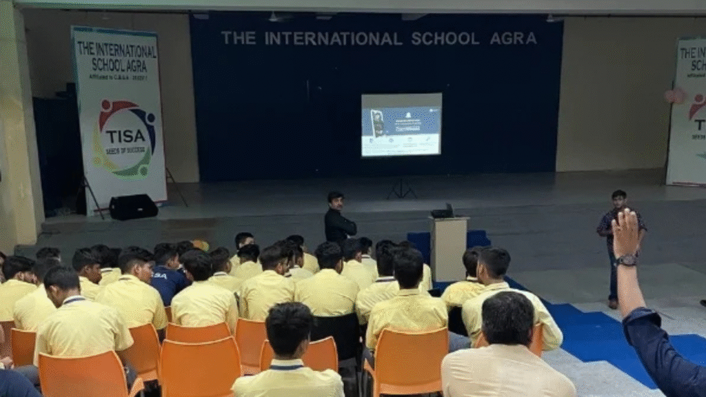 Advantages of smart classes in schools, efficient use of time and resources